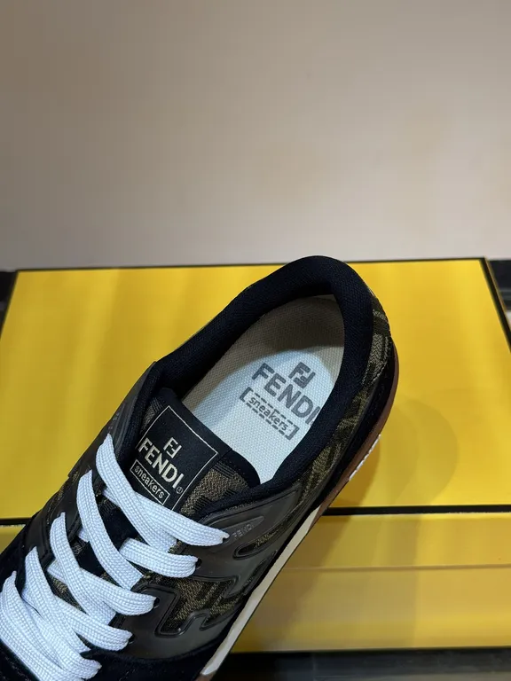 Fendi Shoe 